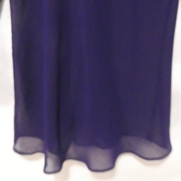 NEW YORK COMPANY | size 8 | Elegant Purple Ruffled V-Neck Blouse - Picture 14 of 14